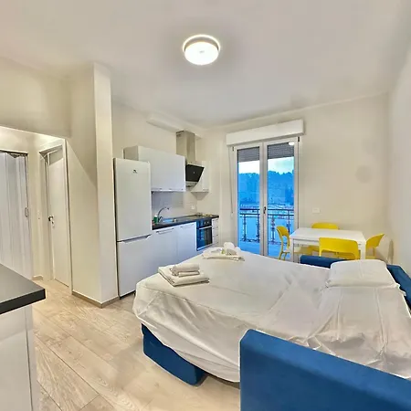 Luxury House A Pochi Passi Dalla Tramvia 아파트 스칸디치